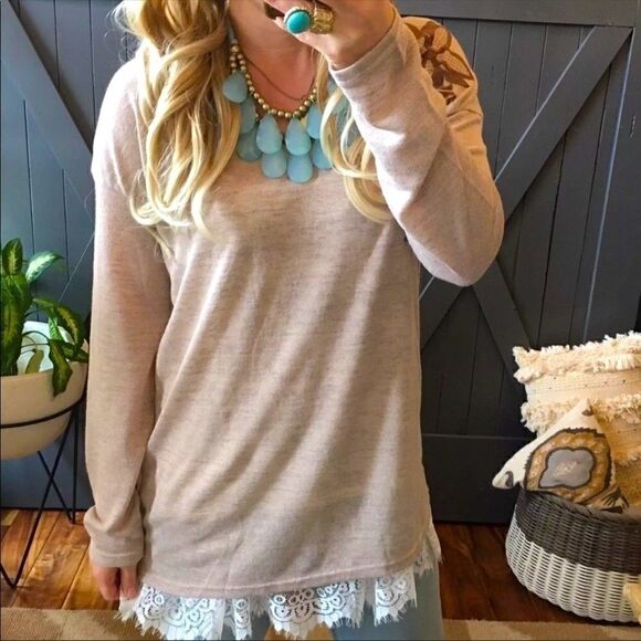 Embroidered Taupe V-Neck Sweater Tunic Top.Size M - Picture 1 of 4